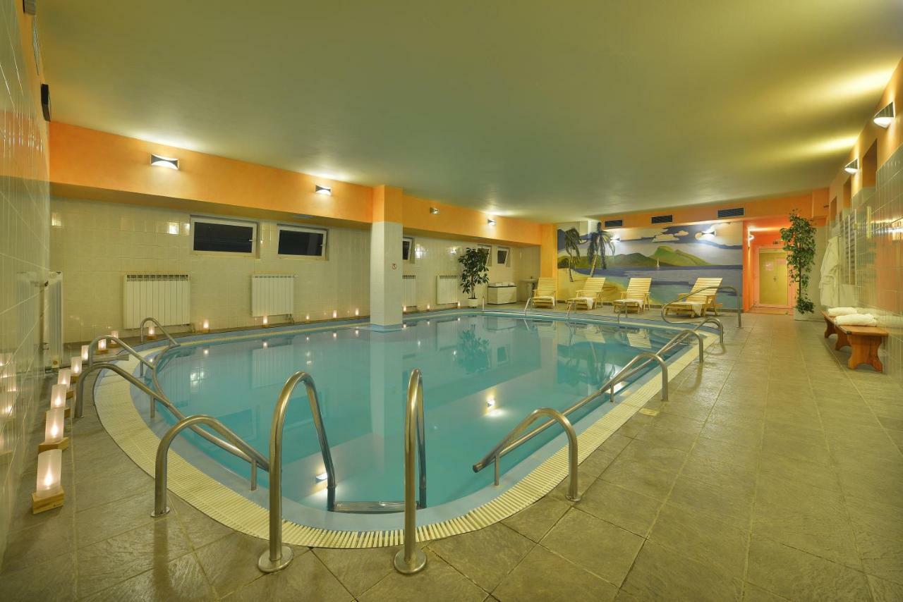 Garni Hotel Pyramida Cheb Buitenkant foto